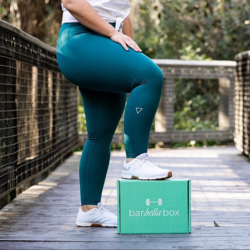 DAE Barbella Box Exclusive Teal leggings